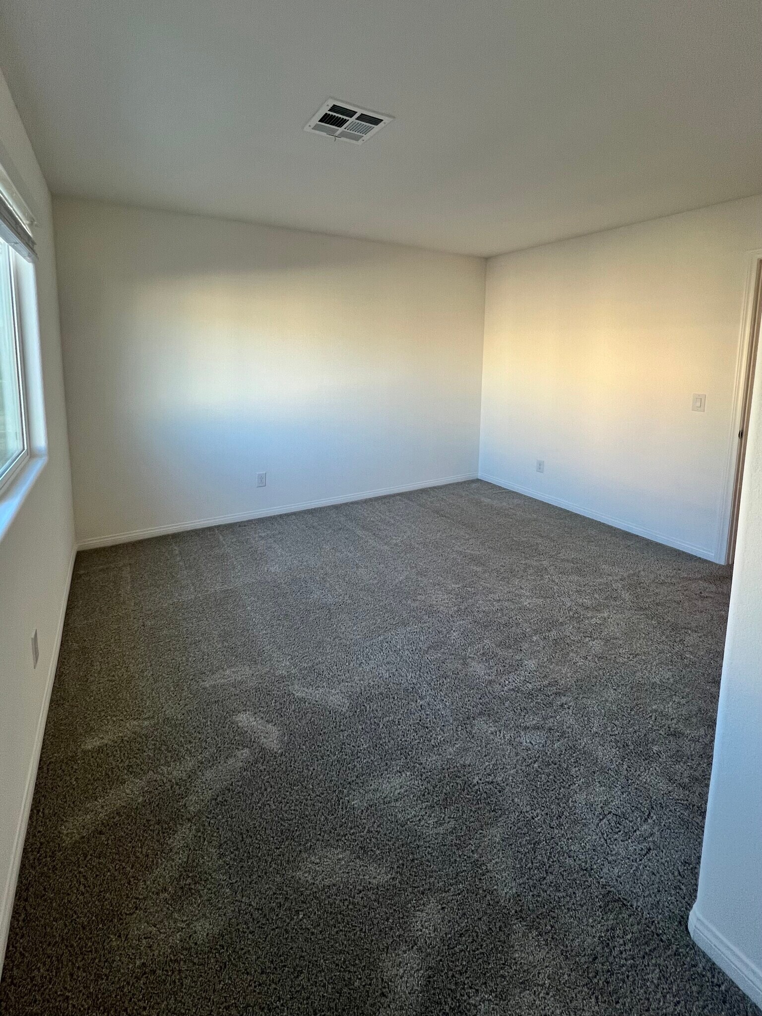 Building Photo - 12185 Scarlet Ember Rd