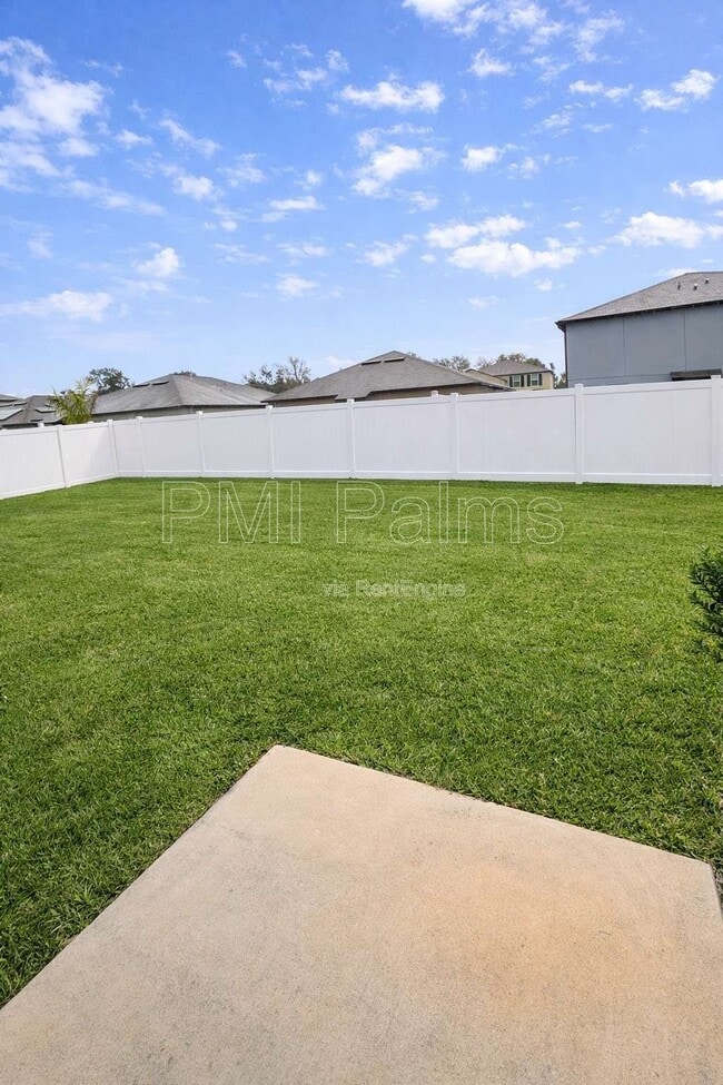 Building Photo - 10332 Alder Green Dr