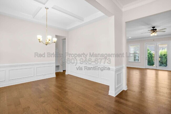 Building Photo - 4004 Petersburg Dr
