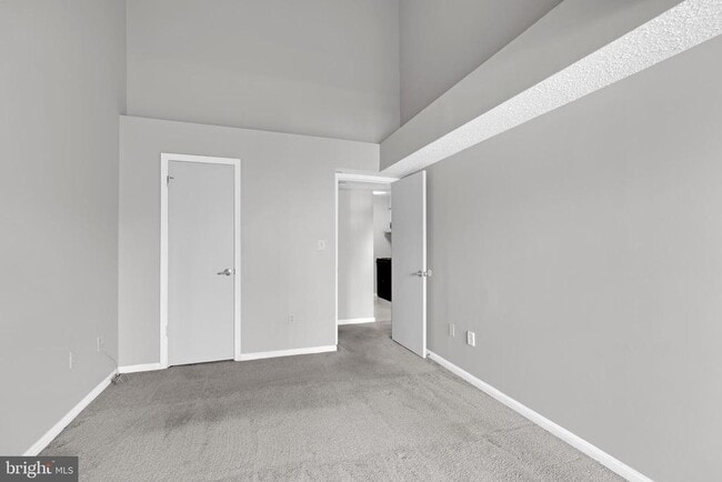 Building Photo - 1639 Carriage House Terrace