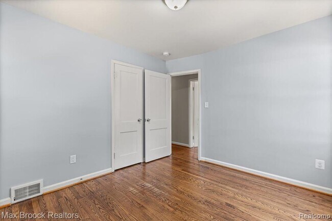 Building Photo - 13710 Balfour Ave