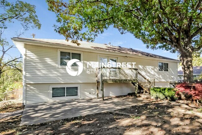 Building Photo - 3 Bedroom Pet-Friendly Home in Kansas City...