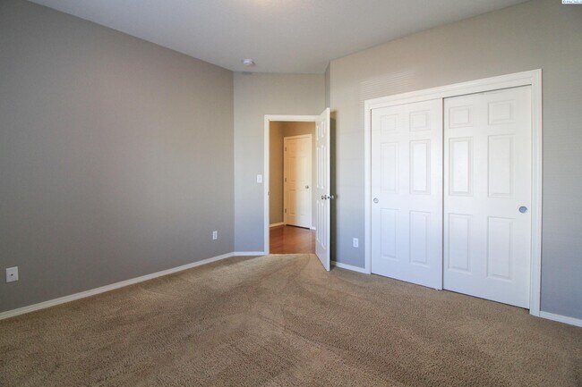 Building Photo - South Kennewick 3 Bed/2 Bath House