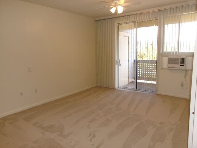 Building Photo - T0365 - MOANALUA VILLAGE #11H