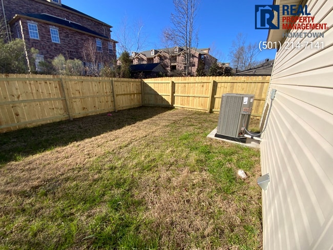 Building Photo - 10808 Mason Dr