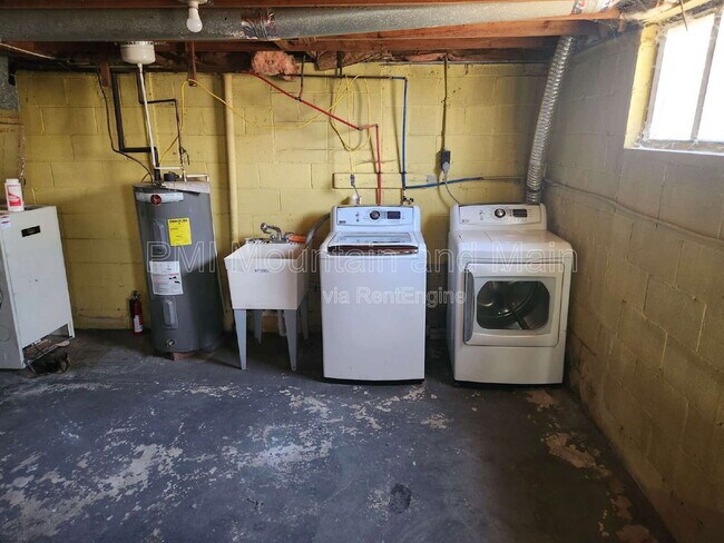 Building Photo - 16 Belvedere Rd