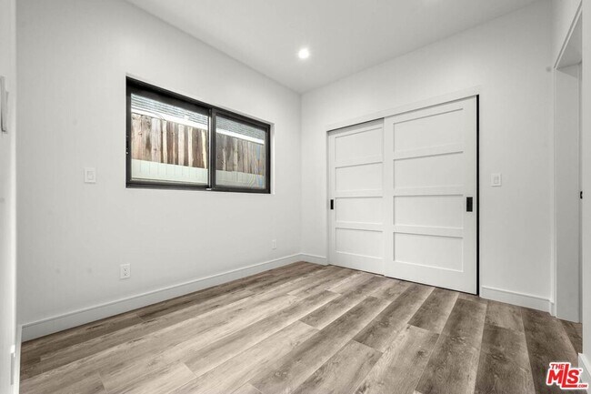 Building Photo - 1920 S Sherbourne Dr