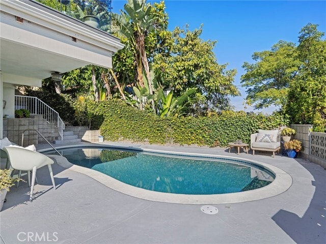 Building Photo - 6248 Via Canada