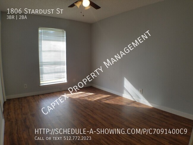 Building Photo - 1806 Stardust St