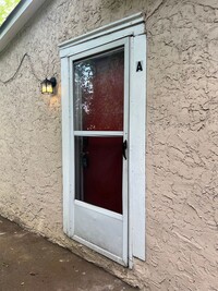 Building Photo - Colville Triplex