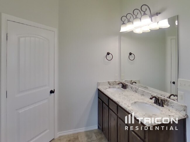 Building Photo - 3107 White Horse Ct