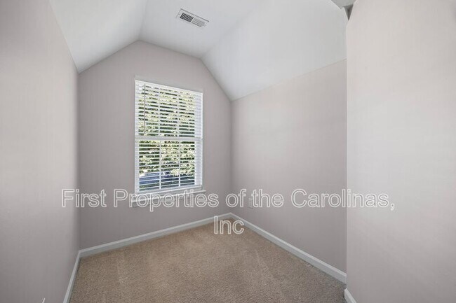 Building Photo - 2535 Fossil Stone Ln