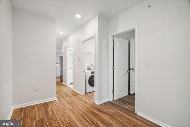 Building Photo - 1701 Point Breeze Ave