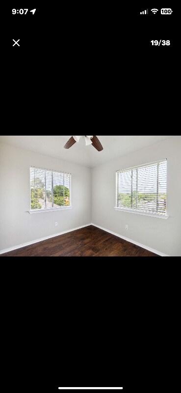 Building Photo - 344 Parkview Dr