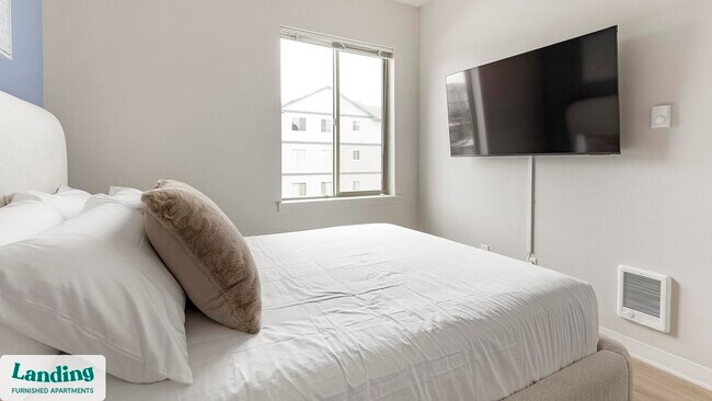 Building Photo - 2145 Molalla Rd