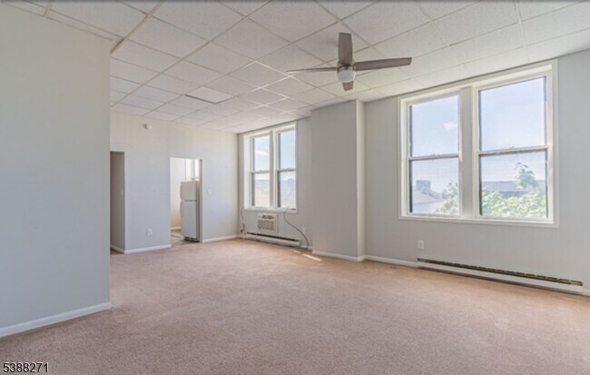 Building Photo - 110 Cornelia St