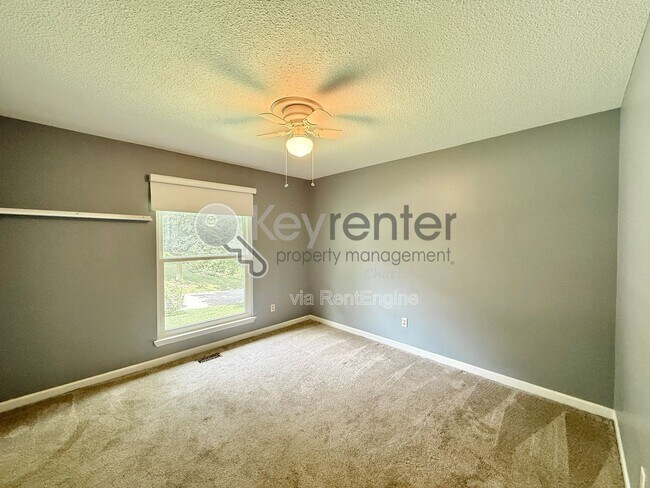 Building Photo - 4910 Bal Harbor Dr