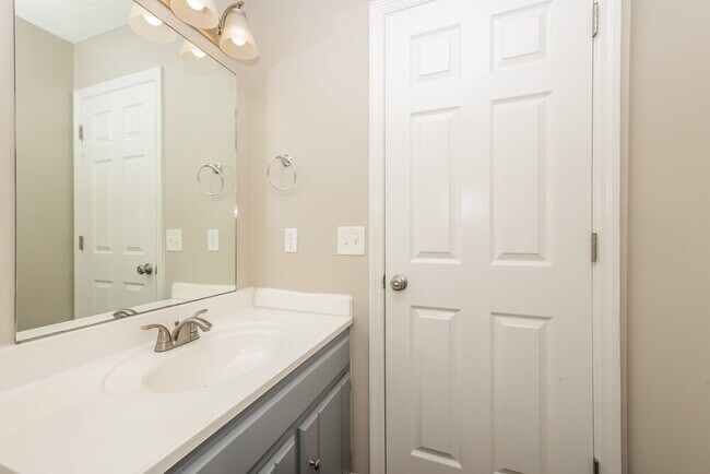 Building Photo - 2908 Split Oak Trail