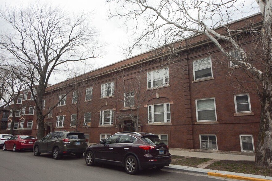 Primary Photo - 1422 W Rosemont Ave
