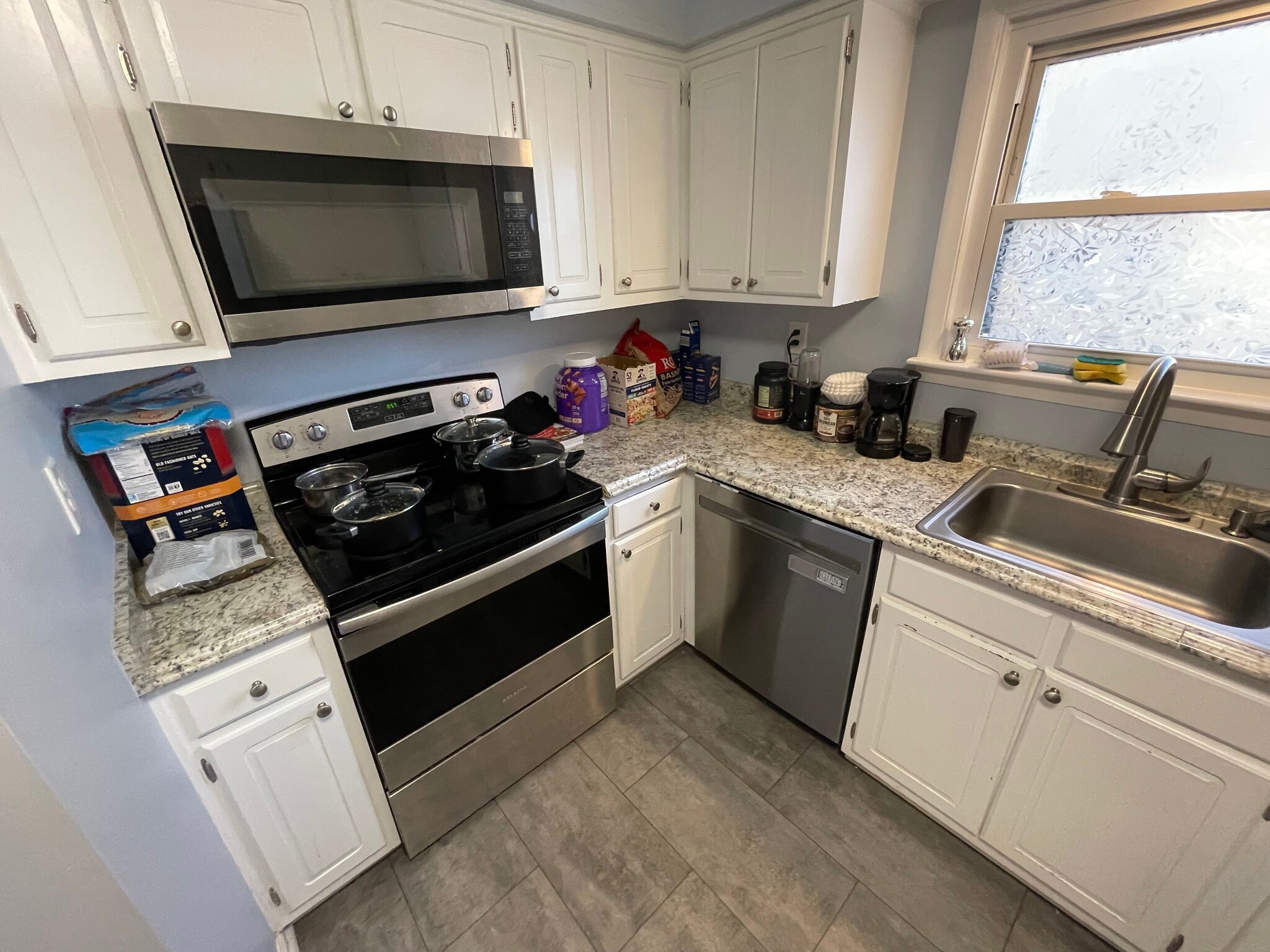 Building Photo - 5035 Clairmont Ct