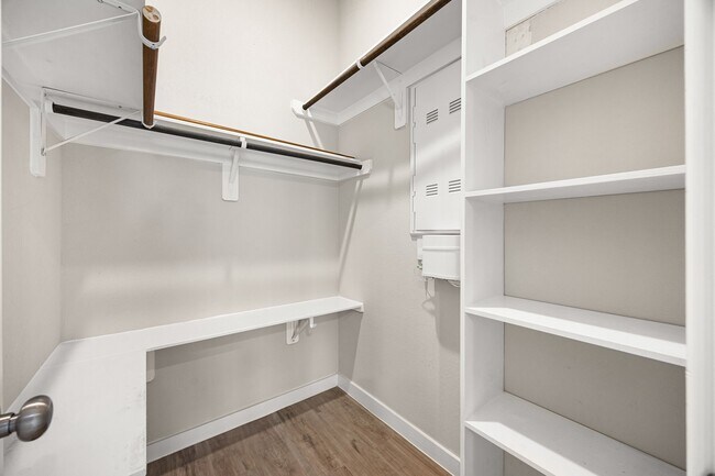 Building Photo - 21618 Coral Mist Dr