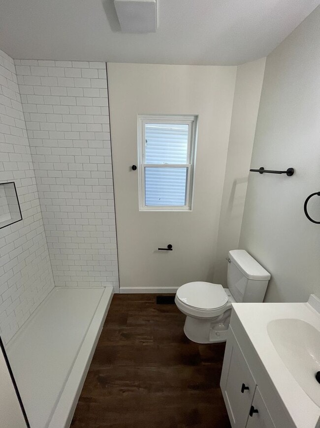 Building Photo - Fully Renovated 3BR/2.5BA Home in Merion Village