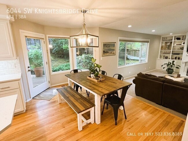 Building Photo - 6044 SW Knightsbridge Dr