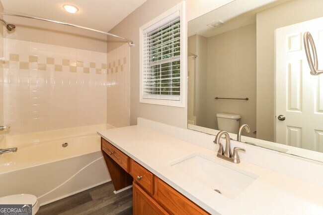Building Photo - 404 Wood Chase Ln