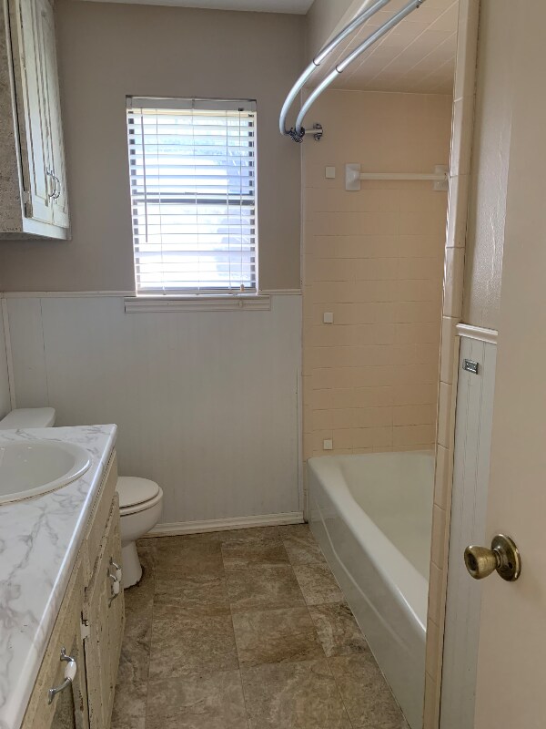 Building Photo - 606 Heritage Trail