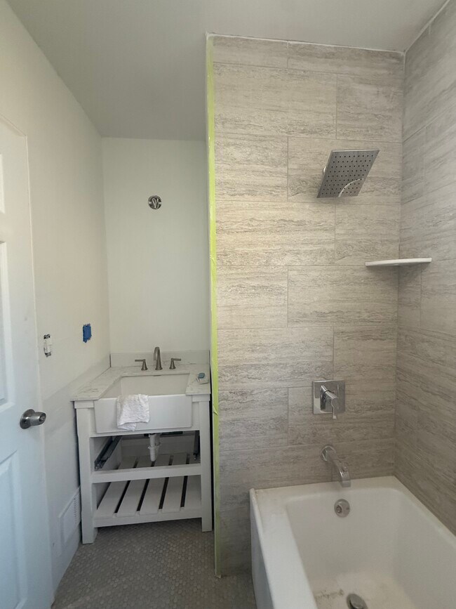 Building Photo - 21678 Bennett St