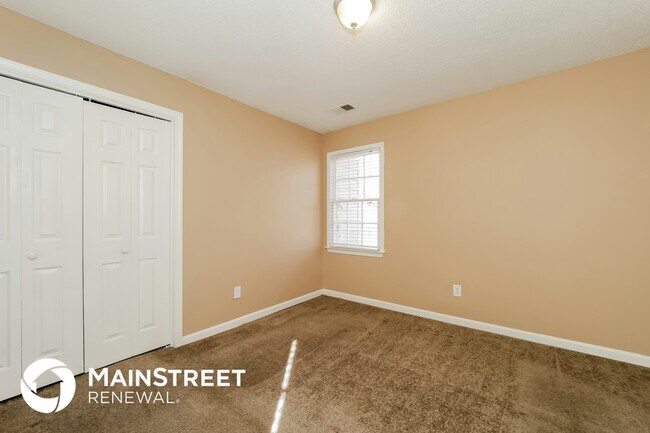 Building Photo - 557 Ivey Way SE