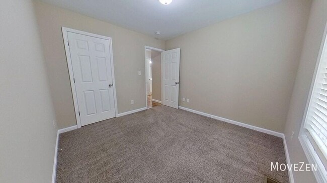 Building Photo - 5940 Brentwood Park Pl