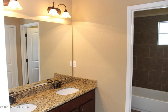 Building Photo - 564 Arborwood Dr