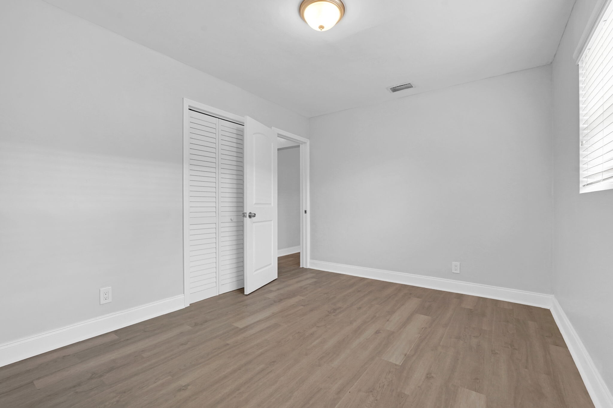 Building Photo - 746 SW 4th St