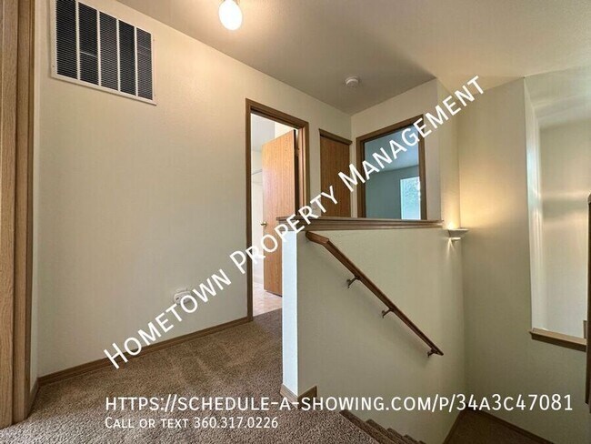 Building Photo - 6763 Steamer Dr SE