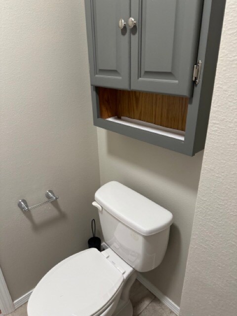 Building Photo - 1258 W Bluegrass Rd