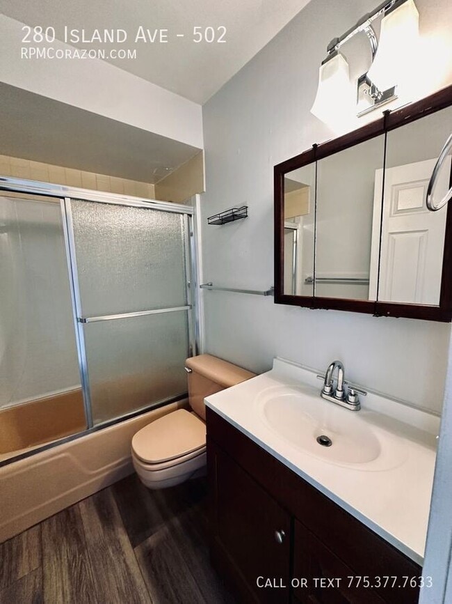 Building Photo - 280 Island Ave