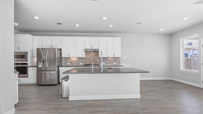 Building Photo - 2310 Olive Wy