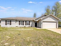 Building Photo - 18 Deer Run Dr
