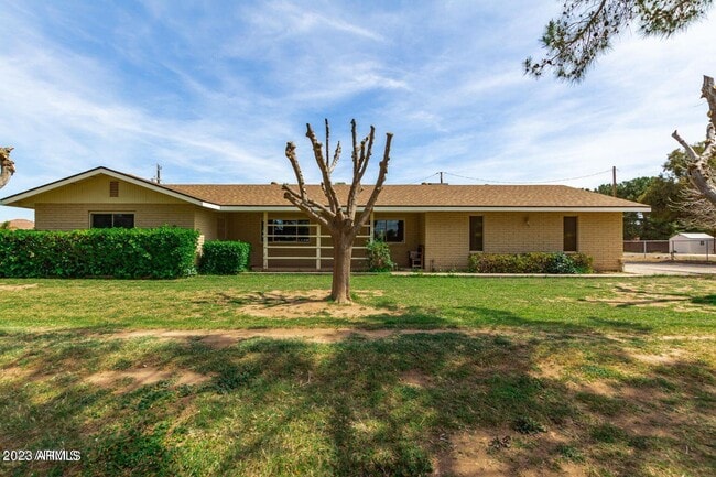 Building Photo - 24007 S Lindsay Rd