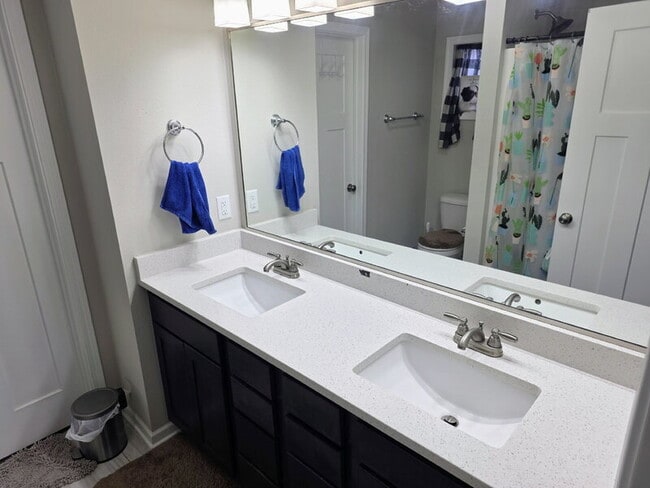 Building Photo - 950 8th St