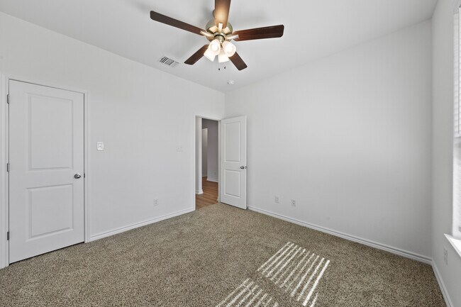 Building Photo - 7310 Caladium Dr