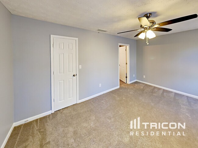 Building Photo - 2340 Amber Hills Way