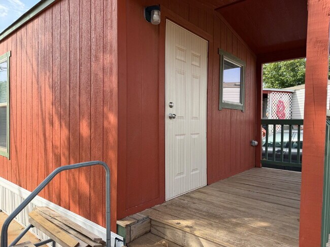 Building Photo - Tiny home, big lifestyle!