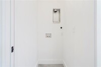 Building Photo - 333 Sweetspire Ct