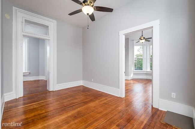 Building Photo - 811 Westover Dr