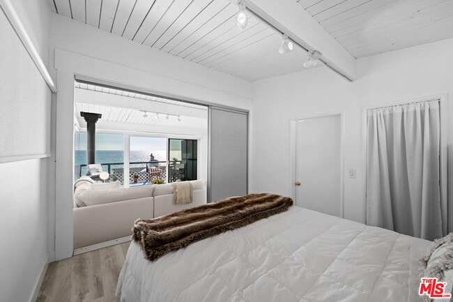 Building Photo - 25154 Malibu Rd