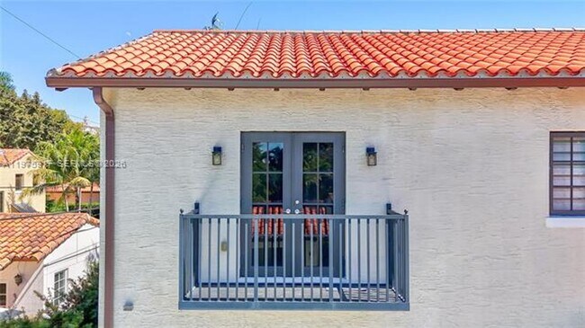 Building Photo - 519 Alhambra Cir