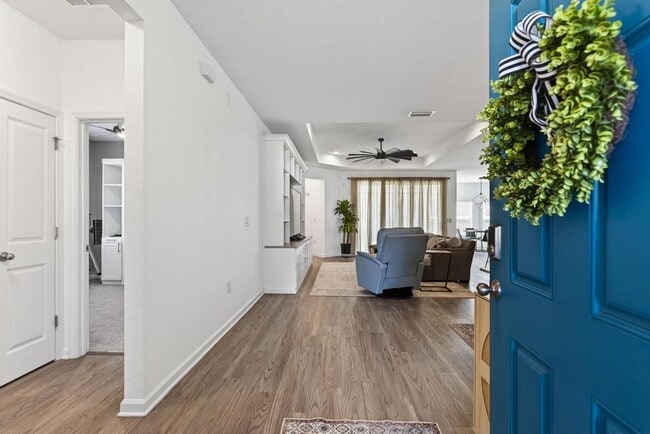 Building Photo - 67 Windermere Way