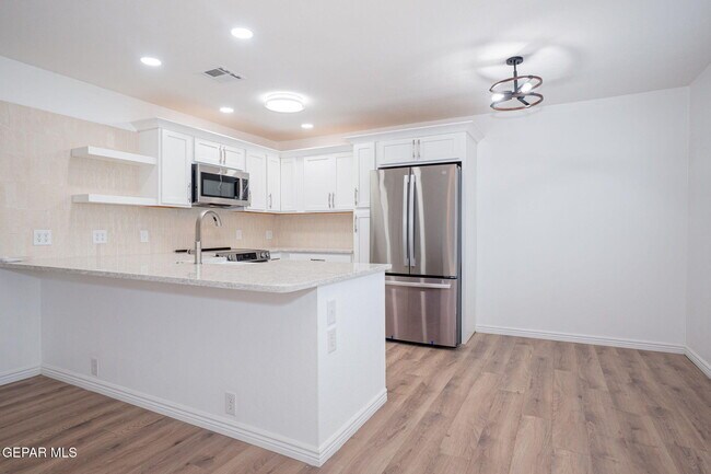 Building Photo - 6302 Wieland Way